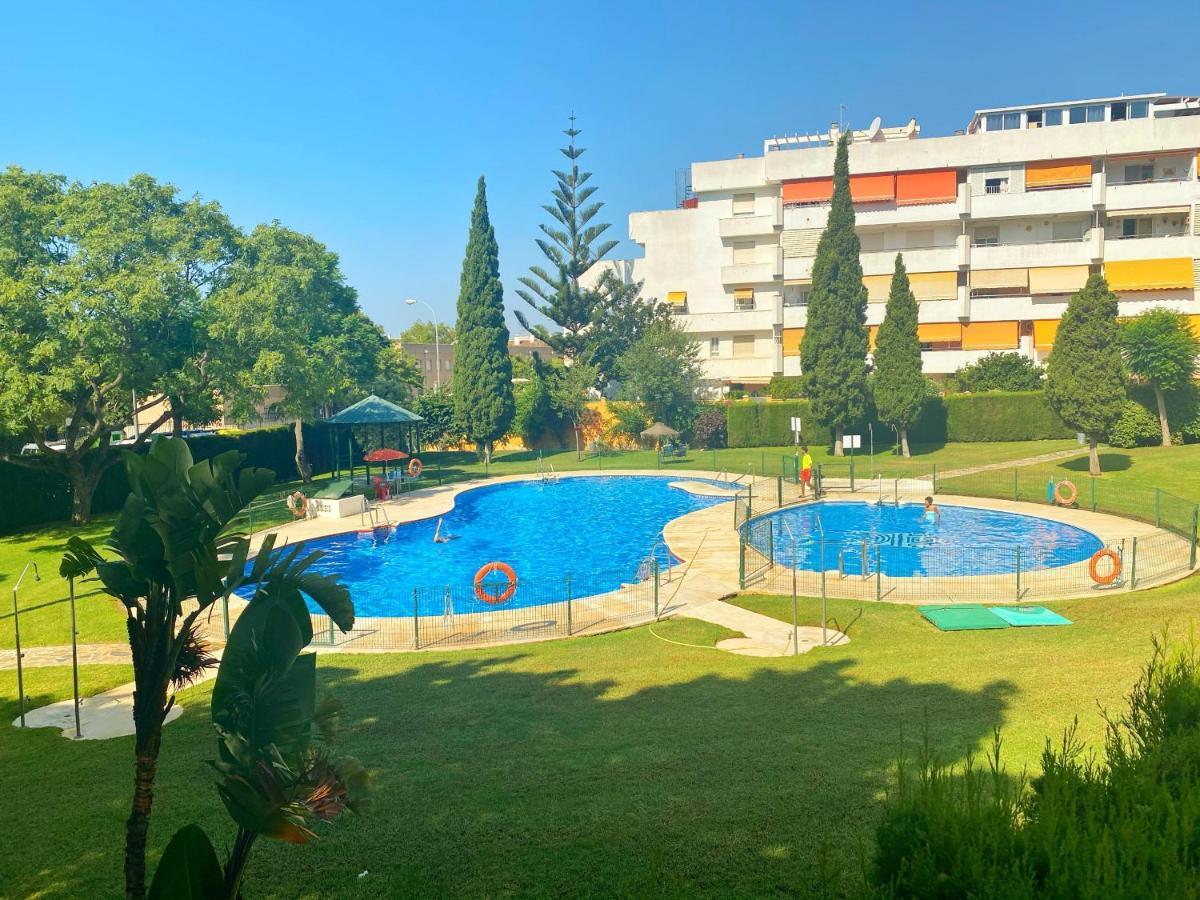 בנאלמדנה 797 Holiday Rentals - Piso Para 4 Con Amplia Terraza Al Jardin Y Al Mar מראה חיצוני תמונה